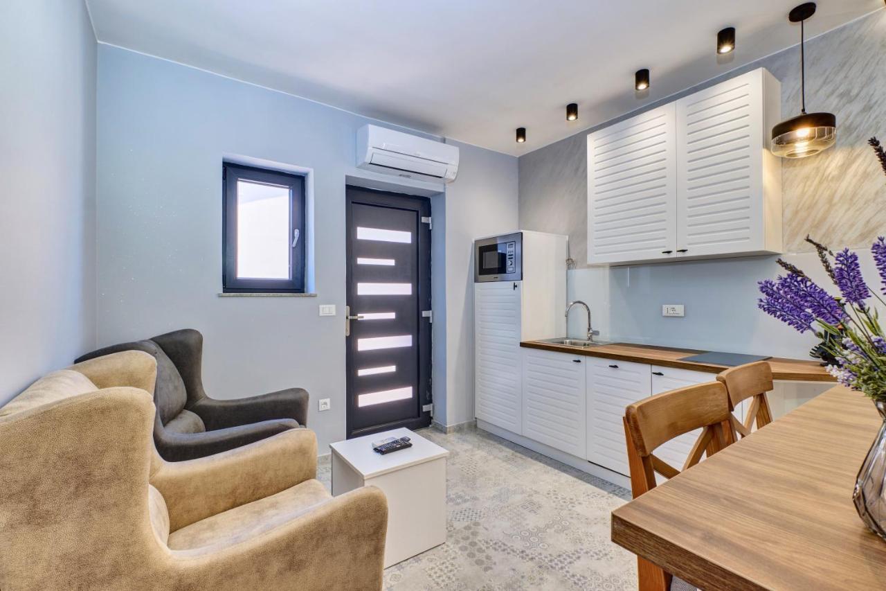 Luxury Apartments Мали-Лошинь Экстерьер фото